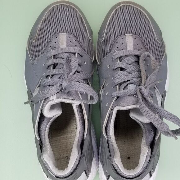 Nike Air Huarache Run Sneakers - Picture 6 of 7